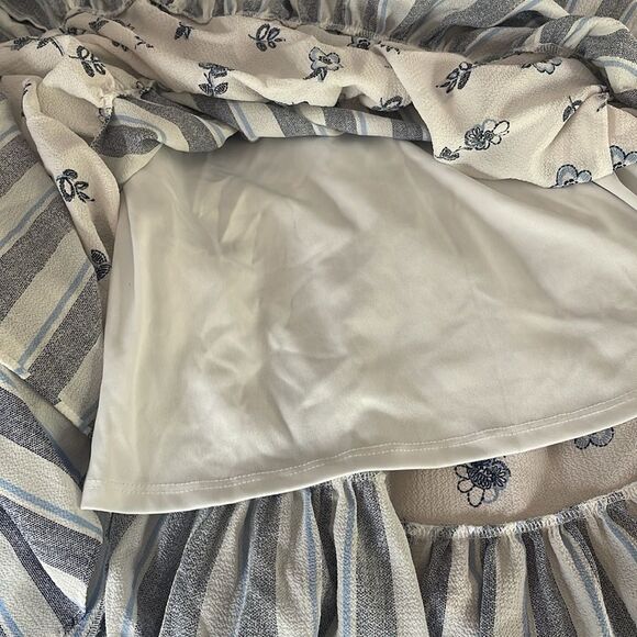 Pippa & Julie maxi tiered Floral Dress size 10 - Picture 6 of 6